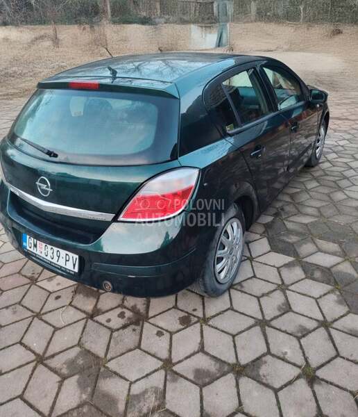 Opel Astra H 