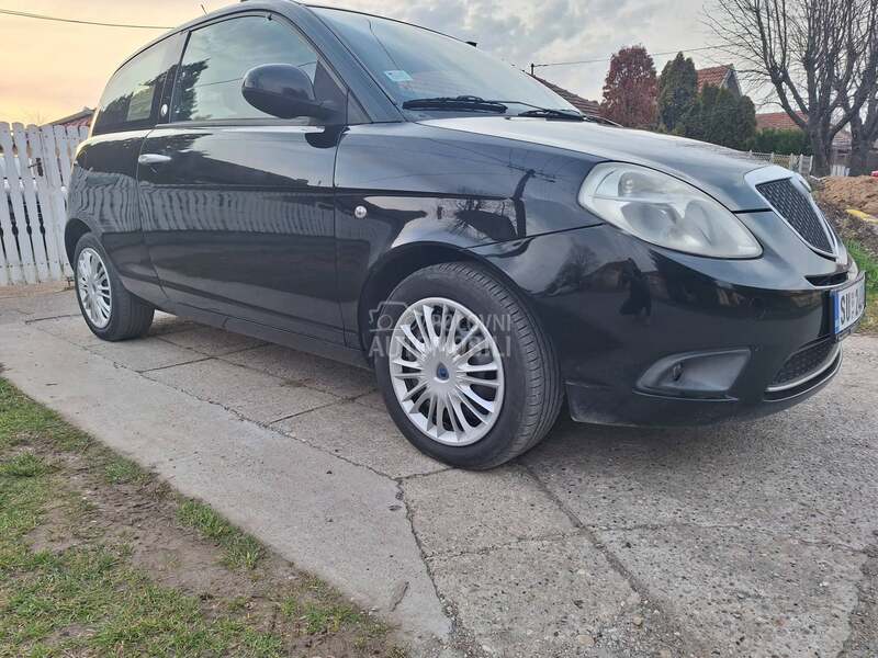 Lancia Ypsilon 1.4 G.A.S.