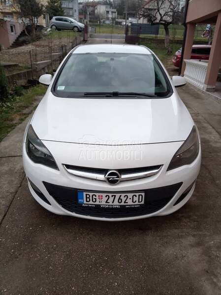 Opel Astra J 1.6 CDTI