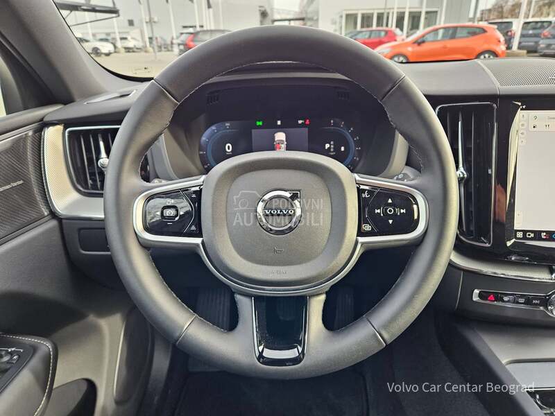 Volvo XC60 B5 AWD PLUS DARK