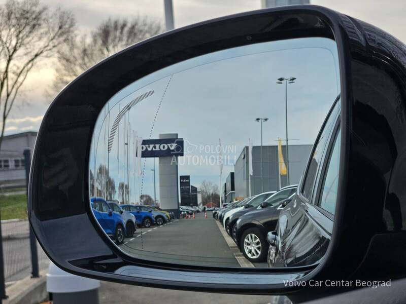 Volvo XC60 B5 AWD PLUS DARK