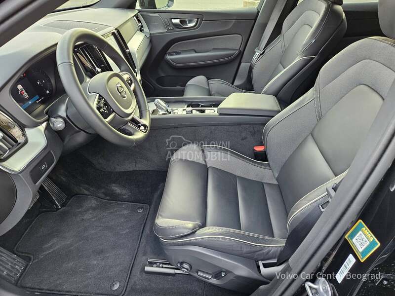 Volvo XC60 B5 AWD PLUS DARK