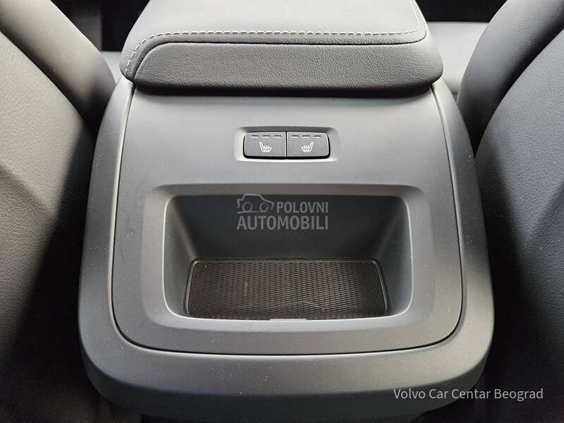 Volvo XC60 B5 AWD PLUS DARK