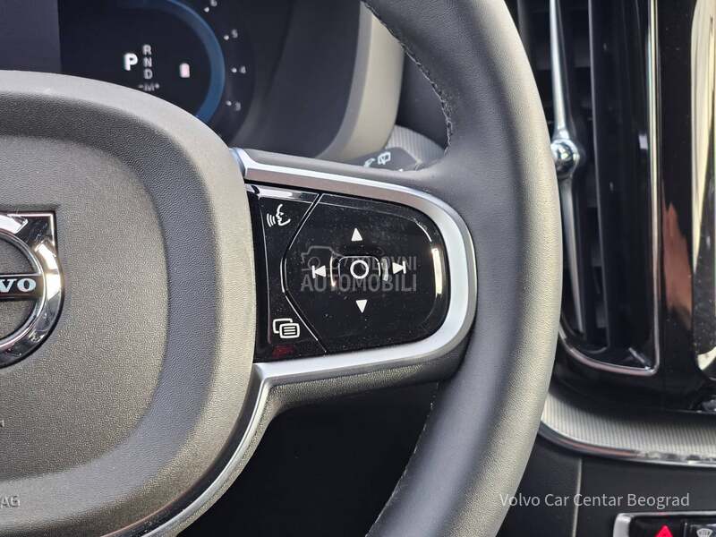 Volvo XC60 B5 AWD PLUS DARK