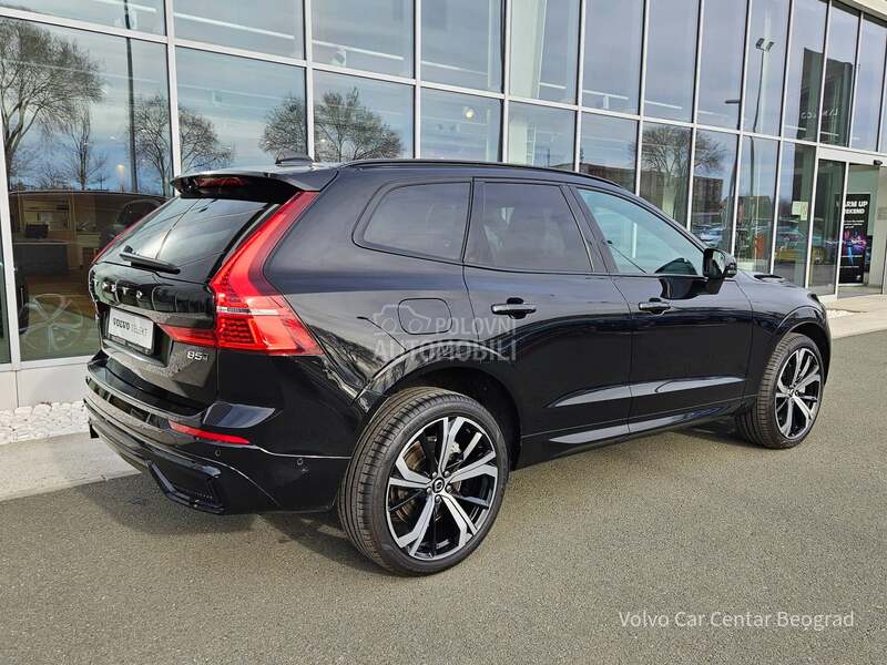 Volvo XC60 B5 AWD PLUS DARK