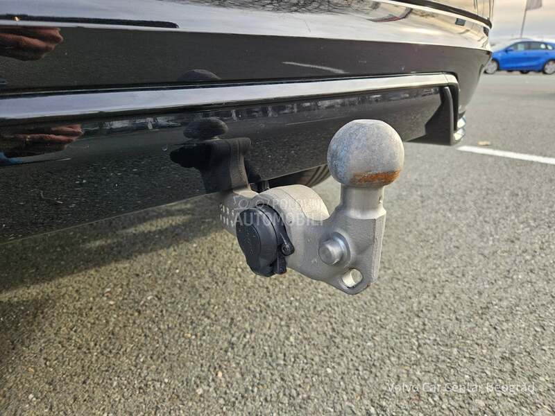 Volvo XC60 B5 AWD PLUS DARK