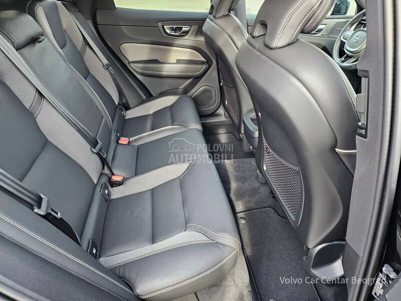 Volvo XC60 B5 AWD PLUS DARK