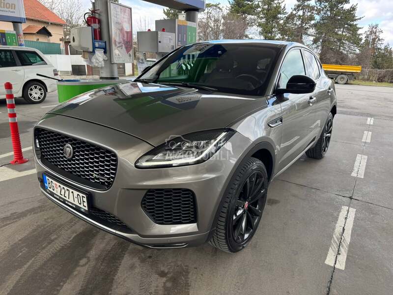 Jaguar E-Pace R DYNAMIC 240