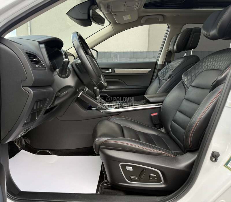 Renault Koleos INITIALE PARIS PANO