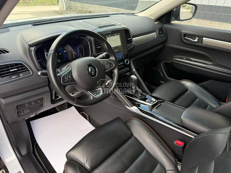 Renault Koleos INITIALE PARIS PANO