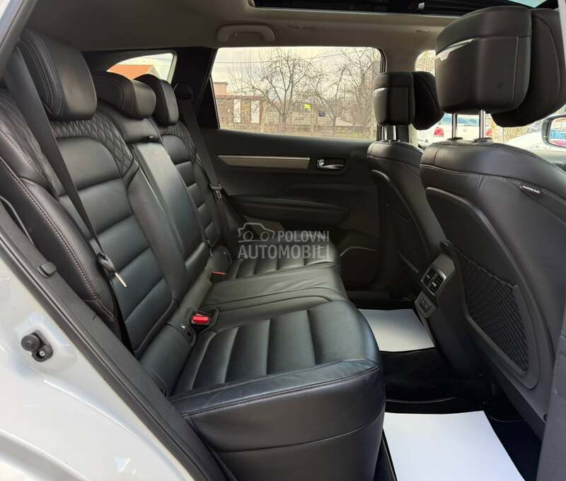 Renault Koleos INITIALE PARIS PANO