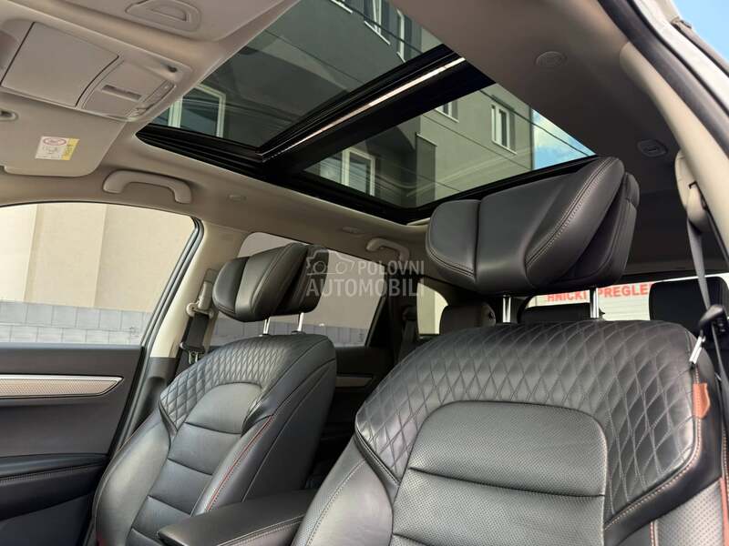 Renault Koleos INITIALE PARIS PANO