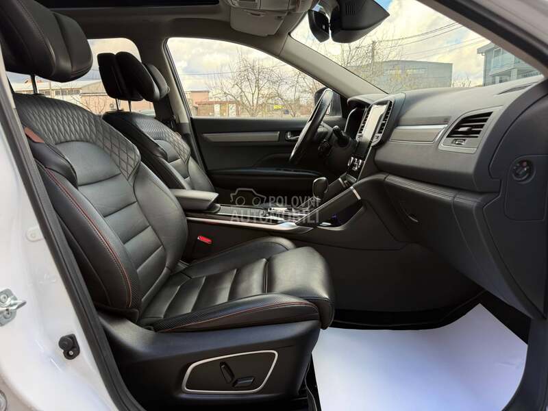 Renault Koleos INITIALE PARIS PANO