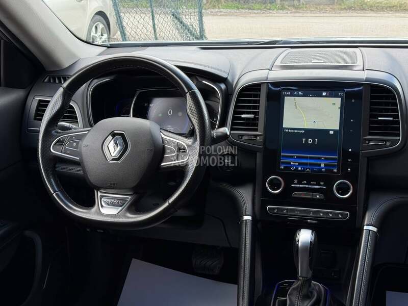 Renault Koleos INITIALE PARIS PANO