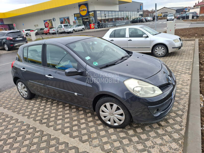 Renault Clio 1.4 16v
