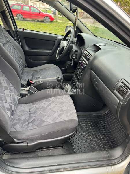 Opel Astra G 