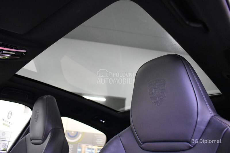 Porsche Cayenne Coupe Platinum