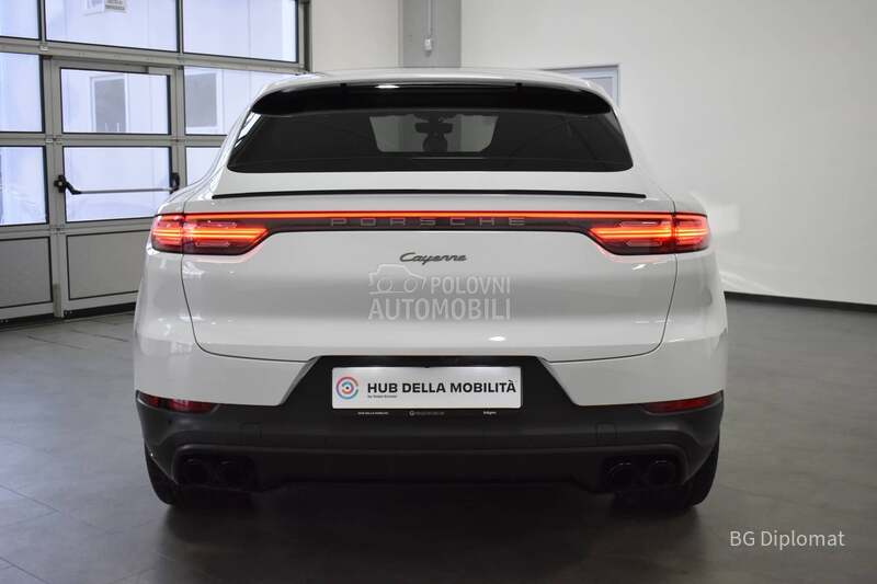 Porsche Cayenne Coupe Platinum