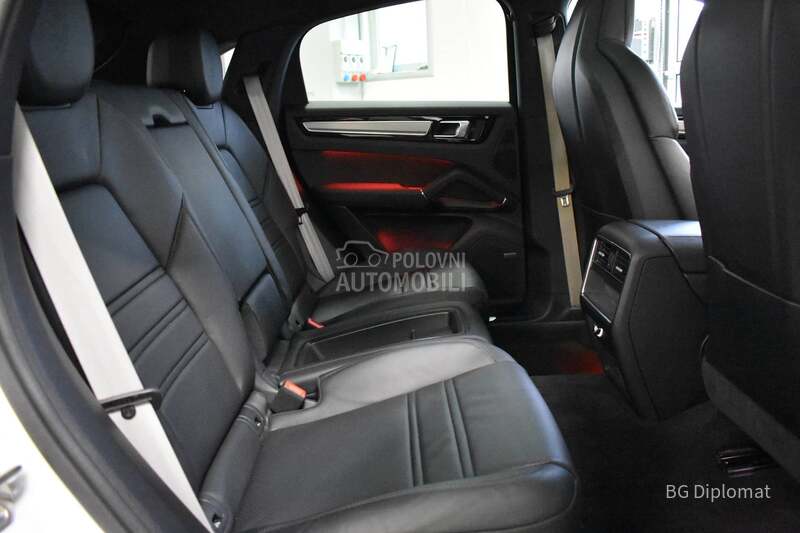 Porsche Cayenne Coupe Platinum