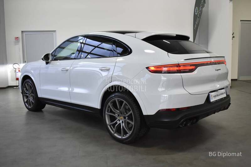 Porsche Cayenne Coupe Platinum
