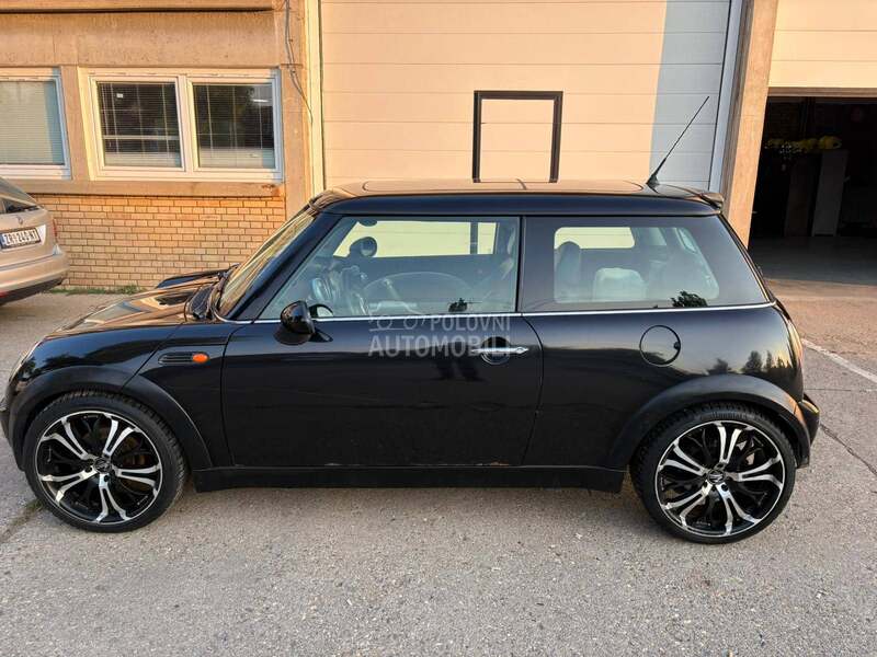 MINI Cooper 1.6