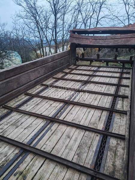 Mengele prikolica za stajnjak