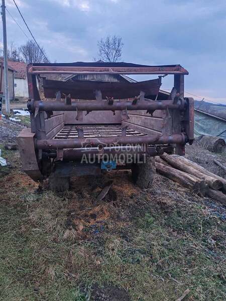 Mengele prikolica za stajnjak