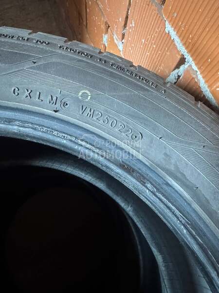 Toyo 215/55 R17 Letnja