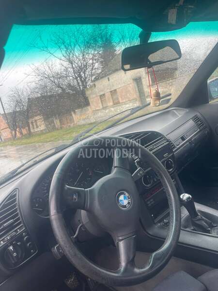BMW 320 320i