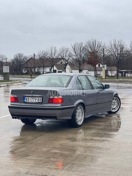 BMW 320 320i