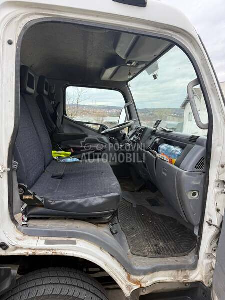 Mitsubishi FUSO CANTER