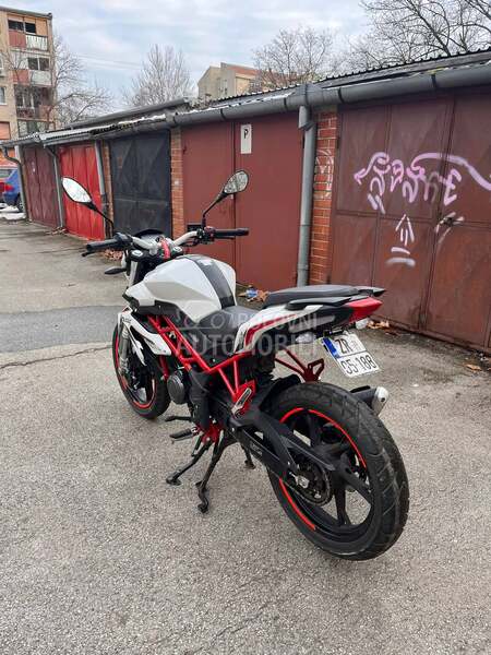 Benelli BN125 BN 125