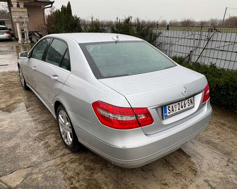 Mercedes Benz E 200 AVANTGARD