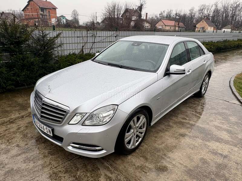 Mercedes Benz E 200 AVANTGARD