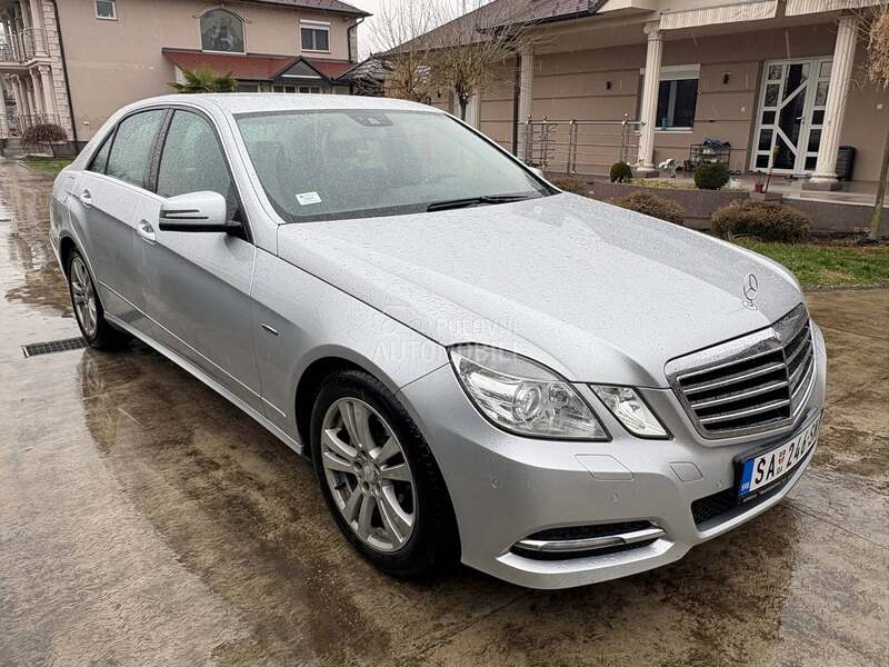 Mercedes Benz E 200 AVANTGARD