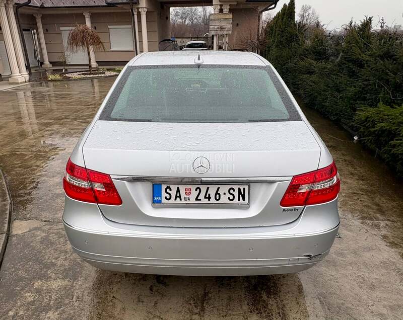 Mercedes Benz E 200 AVANTGARD