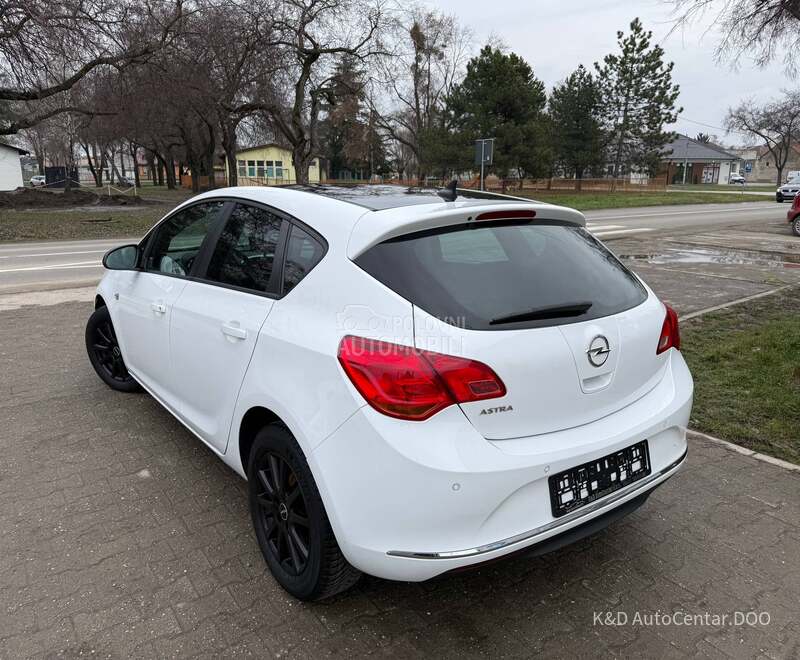 Opel Astra J 1.4