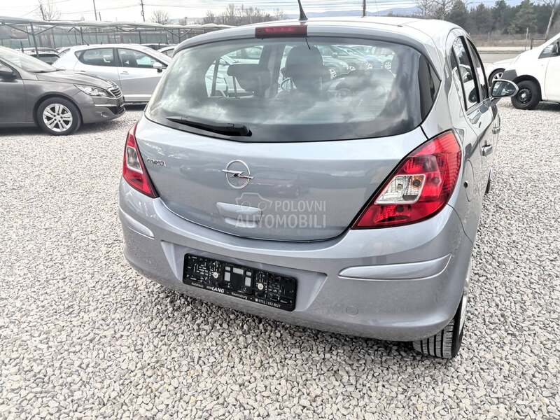 Opel Corsa D 1.4COSMO/NEMICA/NOVA