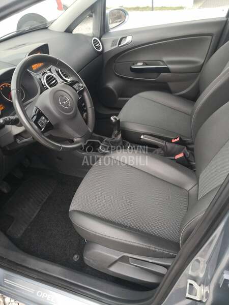 Opel Corsa D 1.4COSMO/NEMICA/NOVA