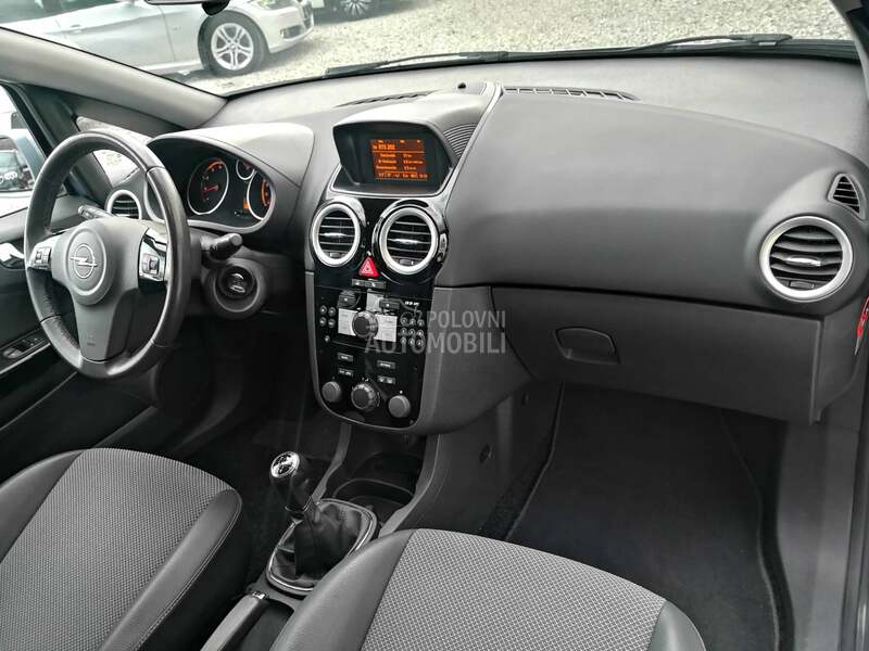 Opel Corsa D 1.4COSMO/NEMICA/NOVA