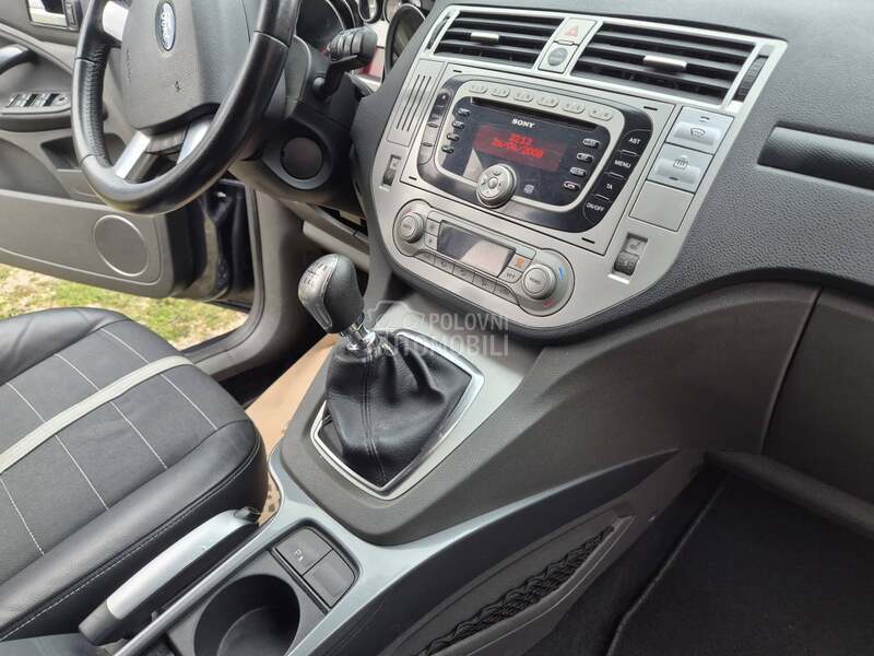 Ford Kuga 2.0 4x4 TITANIUM