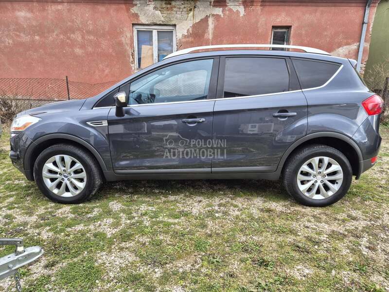 Ford Kuga 2.0 4x4 TITANIUM