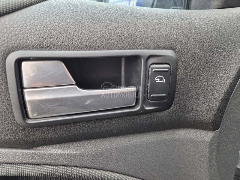 Ford Kuga 2.0 4x4 TITANIUM