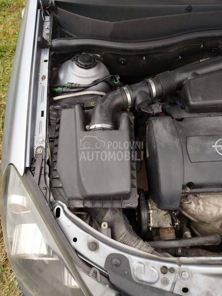 Opel Astra H 