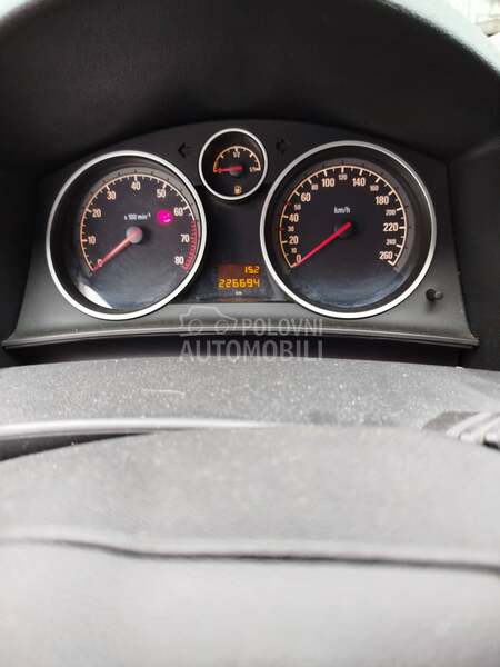 Opel Astra H 
