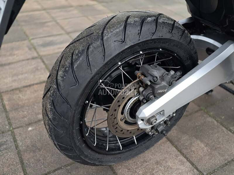 Honda XADV