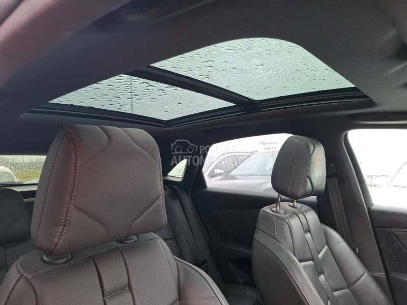 DS 7 HYBRIDE 4X4 OPERA