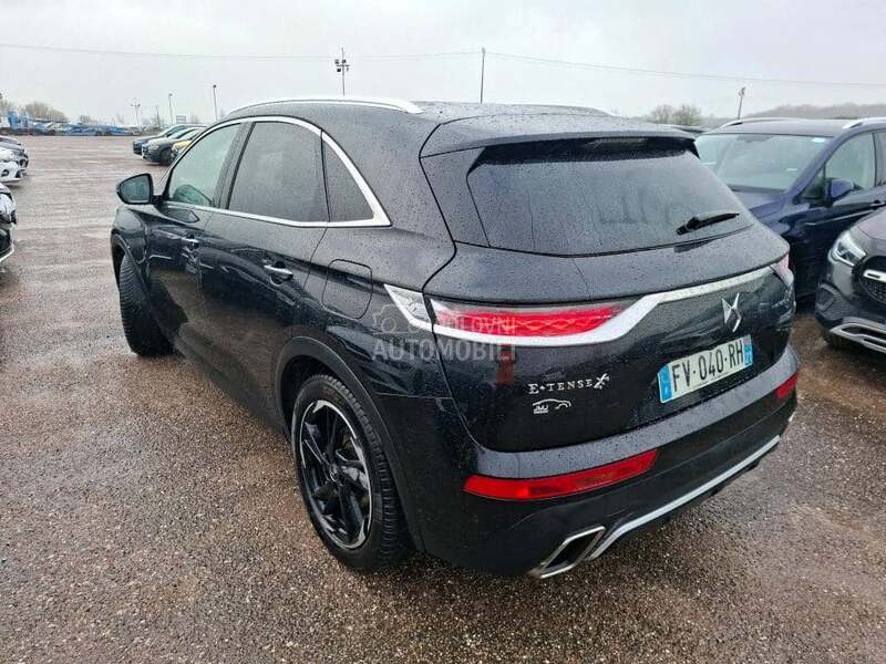 DS 7 HYBRIDE 4X4 OPERA