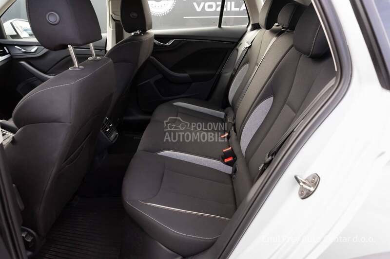 Škoda Kamiq Selection 1.0tsi DSG