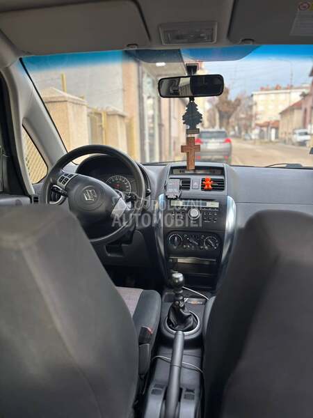 Suzuki SX4 